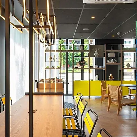 Adagio Access Centre Cathedrale فندق