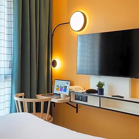 Adagio Access Centre Cathedrale Hotel
